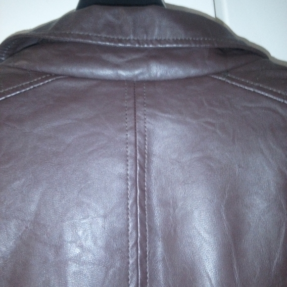 Women's Jacket - Picture 2 of 13